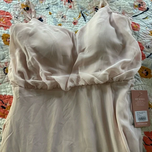 Birdy Grey Gwennie w/ slit Blush Pink - Picture 3 of 3